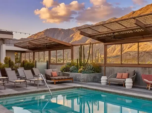 Palm Springs Resorts with the Best Nightlife Access